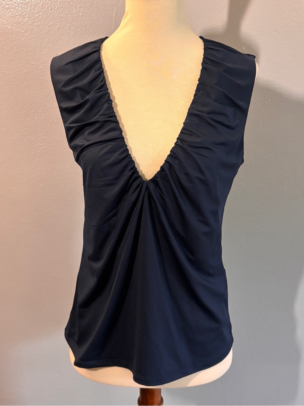 NWT Vero Moda Navy V-Neck Top